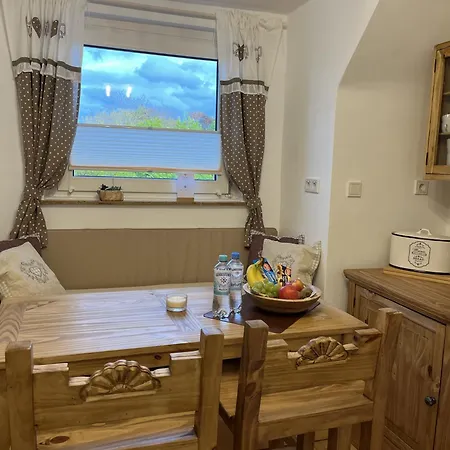 Reni's 4 Sterne Διαμέρισμα Λεβερκούζεν